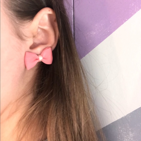🥑Bow stud Earring set🥑 - Picture 3 of 3